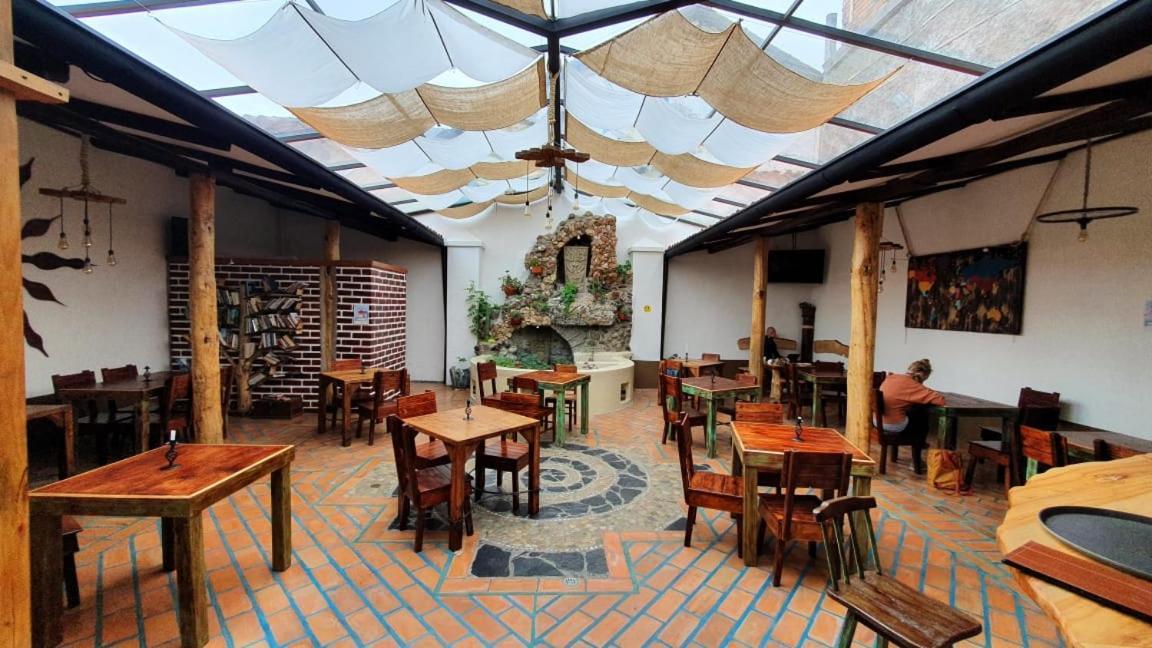 Hostal Yakumama Cuenca Exteriör bild