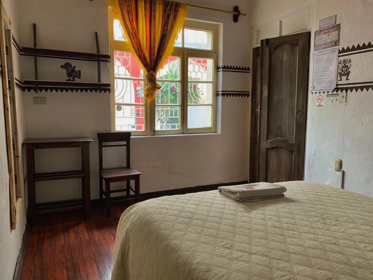 Hostal Yakumama Cuenca Exteriör bild