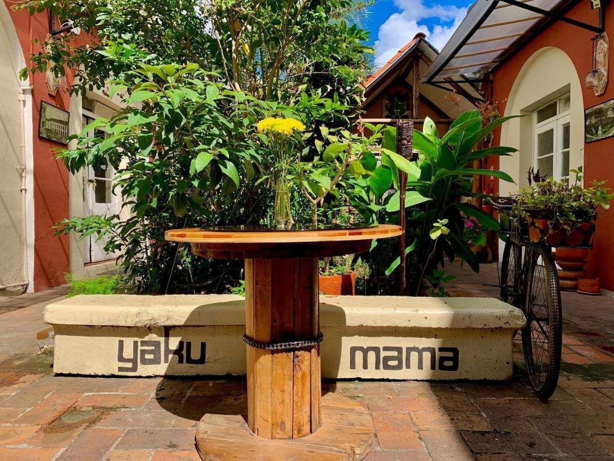 Hostal Yakumama Cuenca Exteriör bild