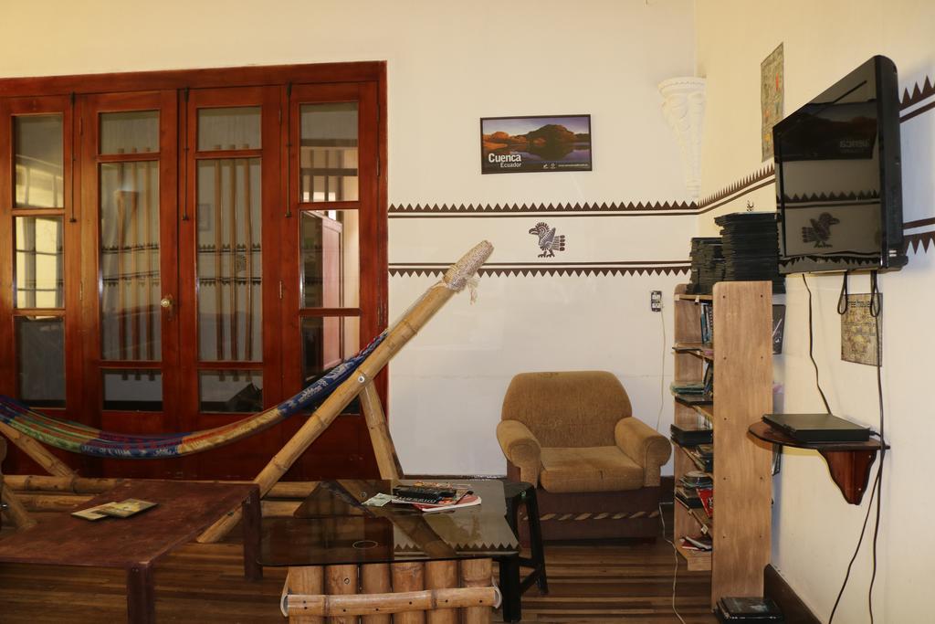 Hostal Yakumama Cuenca Exteriör bild